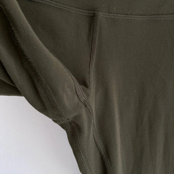 LULULEMON Align Crop *21" Dark Olive Size  2 - Picture 9 of 15